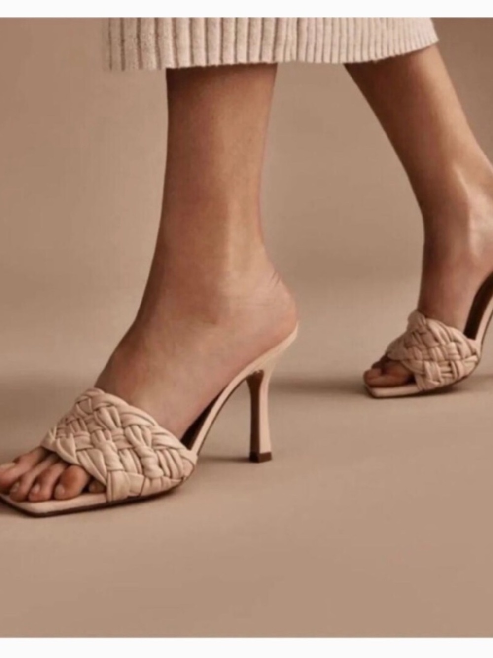 MARC FISHER Draya Woven Sandal Square Toed Heels size 7.